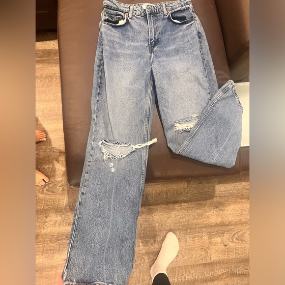 Reformation size 28 wide leg high waisted jeans with distressed ripped knee - Picture 2 of 6